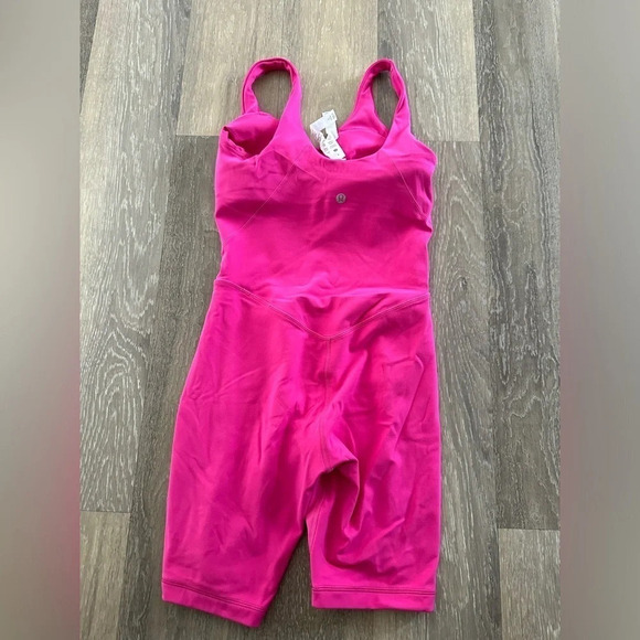 Lululemon Align Onesie 8" Sonic Pink size 4‎ - Picture 3 of 3